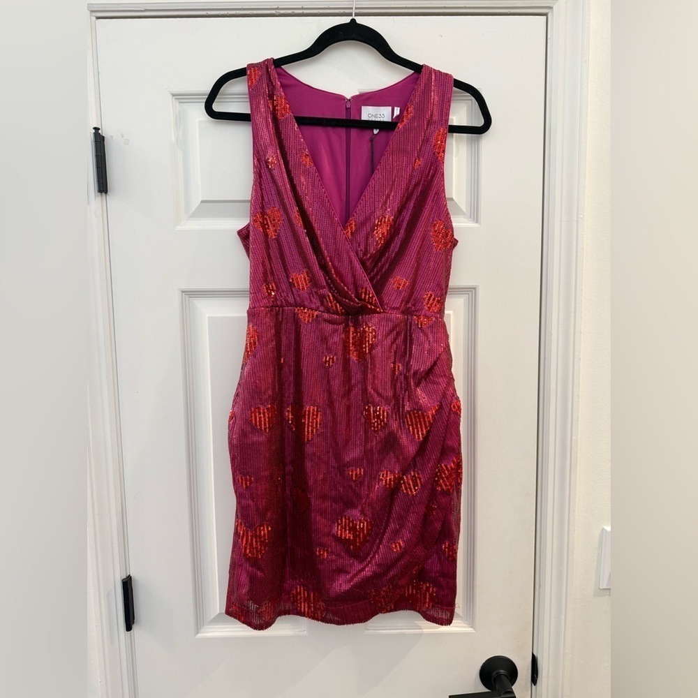 NWT ONE33 SOCIAL Pink Red Sequin Heart Bodycon Ruched Mini Dress Size 6 - Picture 5 of 9
